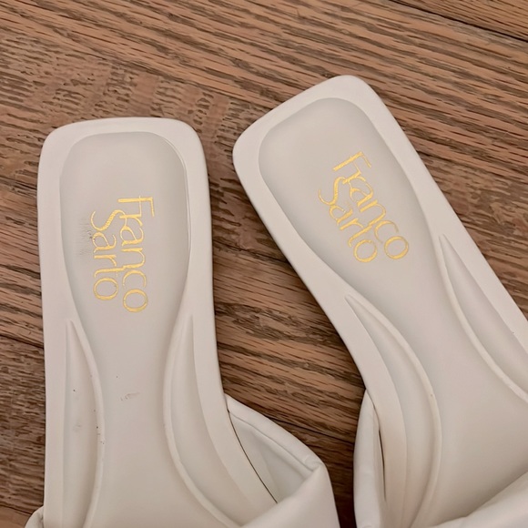 NWT Franco Sarto White Sandals Size 7 - Picture 2 of 3